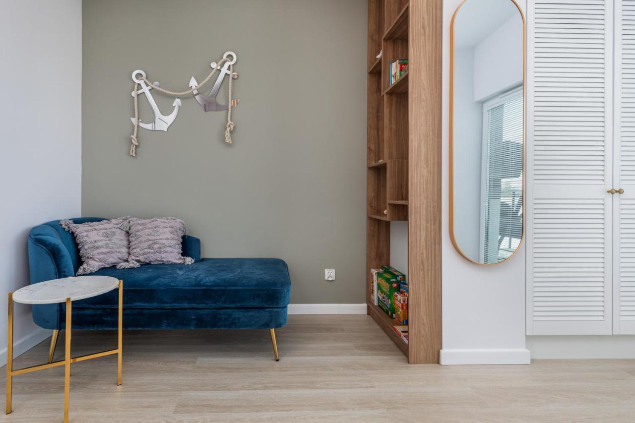 Apartament Swinoujscie Port By Rentersアパートメント エクステリア 写真