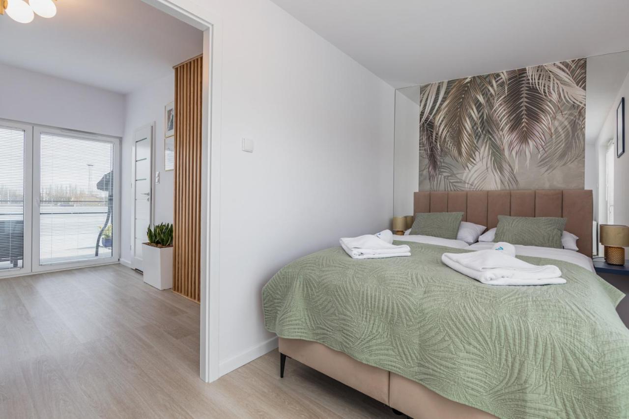 Apartament Swinoujscie Port By Rentersアパートメント エクステリア 写真